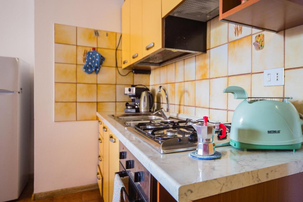 Casa Goletta Soggiorno Per 4 A 2 Minuti Dalla Spiaggia Iunq0334 Cala Gonone Exterior foto