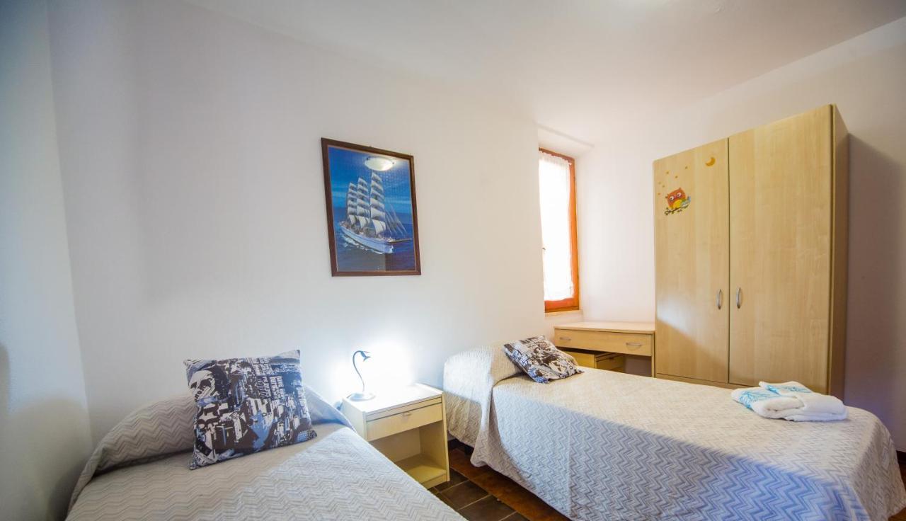 Casa Goletta Soggiorno Per 4 A 2 Minuti Dalla Spiaggia Iunq0334 Cala Gonone Exterior foto