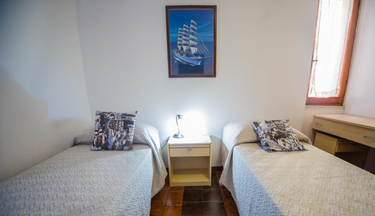 Casa Goletta Soggiorno Per 4 A 2 Minuti Dalla Spiaggia Iunq0334 Cala Gonone Exterior foto