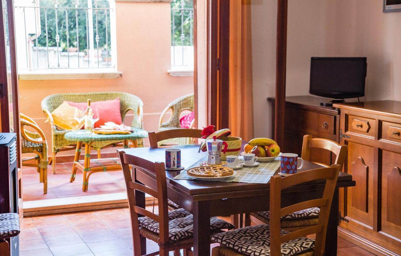 Casa Goletta Soggiorno Per 4 A 2 Minuti Dalla Spiaggia Iunq0334 Cala Gonone Exterior foto